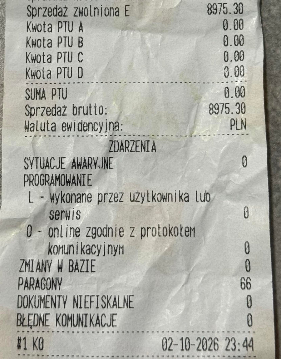 Raport dobowy z kasy fiskalnej z 02.10.2026: sprzedaż brutto 8975,30 zł, 66 paragonów